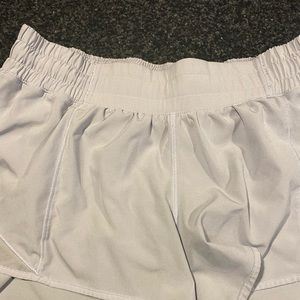 Lululemon Hotty hot short 2.5in